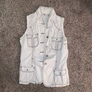 White vest